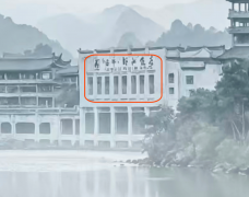 周某某是本地老年大学的一名摄影快乐喜爱